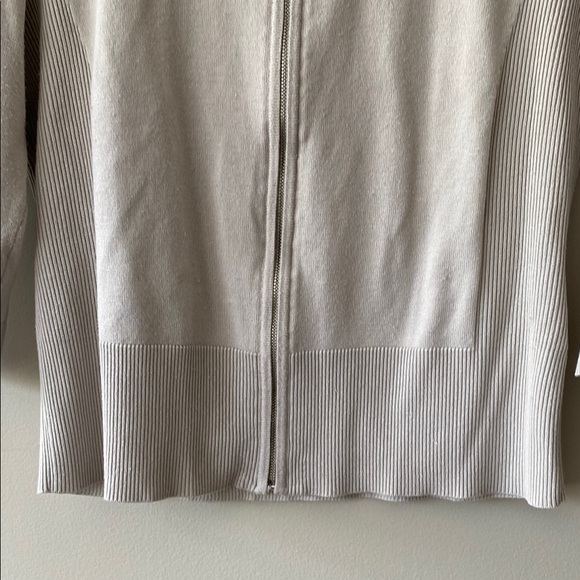 Premise Beige Zip-Up Cardigan Size Medium - Picture 11 of 11